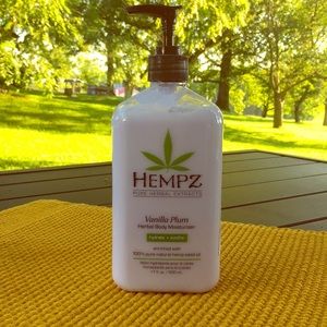Hempz Vanilla Plum 17 oz